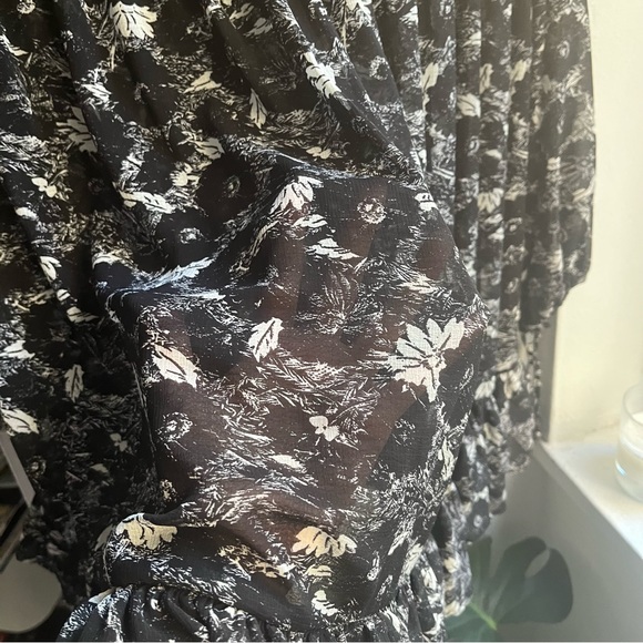 {Free People} 🔷 sheer floral pattern dress - Picture 3 of 5